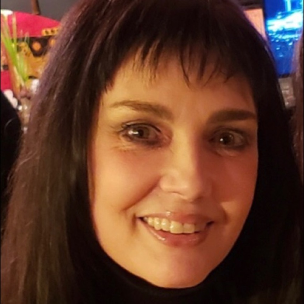 Meet your Posher, Leigh